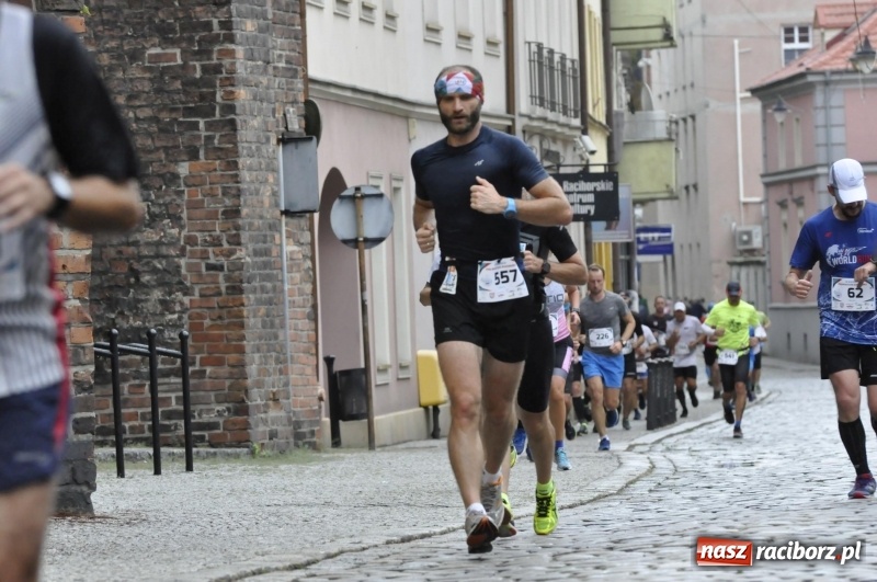 Zdjęcie w galerii na portalu naszraciborz.pl: Rafako Półmaraton na ulicach Raciborza FOTO i WIDEO wiadomości z regionu