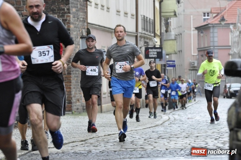 Zdjęcie w galerii na portalu naszraciborz.pl: Rafako Półmaraton na ulicach Raciborza FOTO i WIDEO wiadomości z regionu
