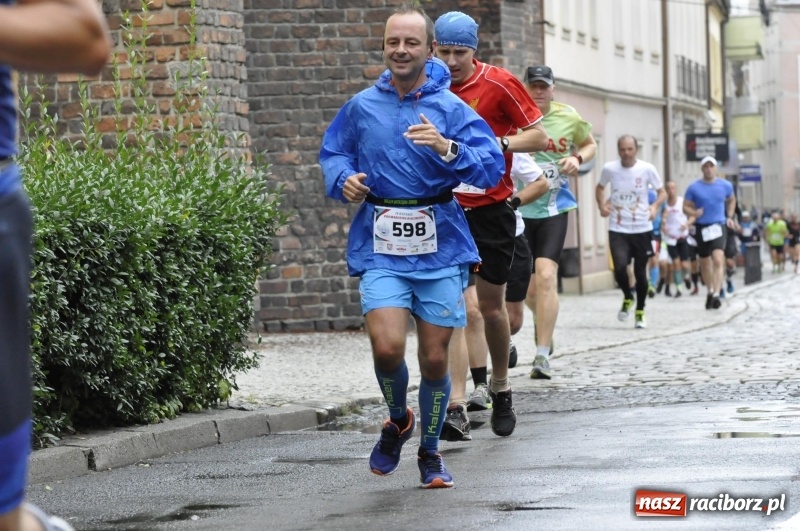 Zdjęcie w galerii na portalu naszraciborz.pl: Rafako Półmaraton na ulicach Raciborza FOTO i WIDEO wiadomości z regionu