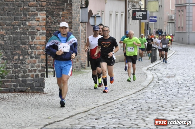 Zdjęcie w galerii na portalu naszraciborz.pl: Rafako Półmaraton na ulicach Raciborza FOTO i WIDEO wiadomości z regionu