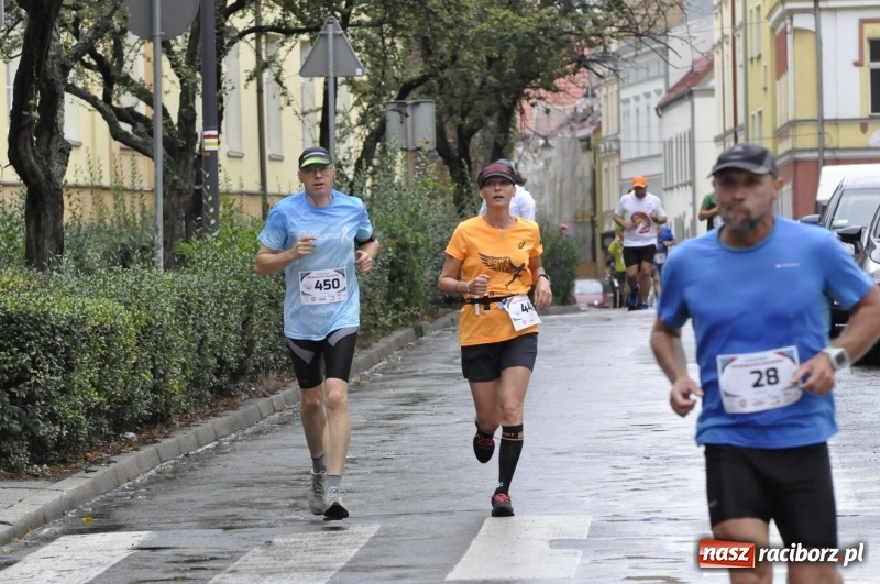 Zdjęcie w galerii na portalu naszraciborz.pl: Rafako Półmaraton na ulicach Raciborza FOTO i WIDEO wiadomości z regionu