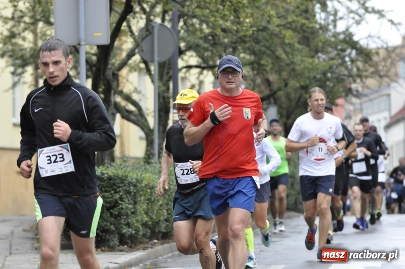 Zdjęcie w galerii na portalu naszraciborz.pl: Rafako Półmaraton na ulicach Raciborza FOTO i WIDEO wiadomości z regionu