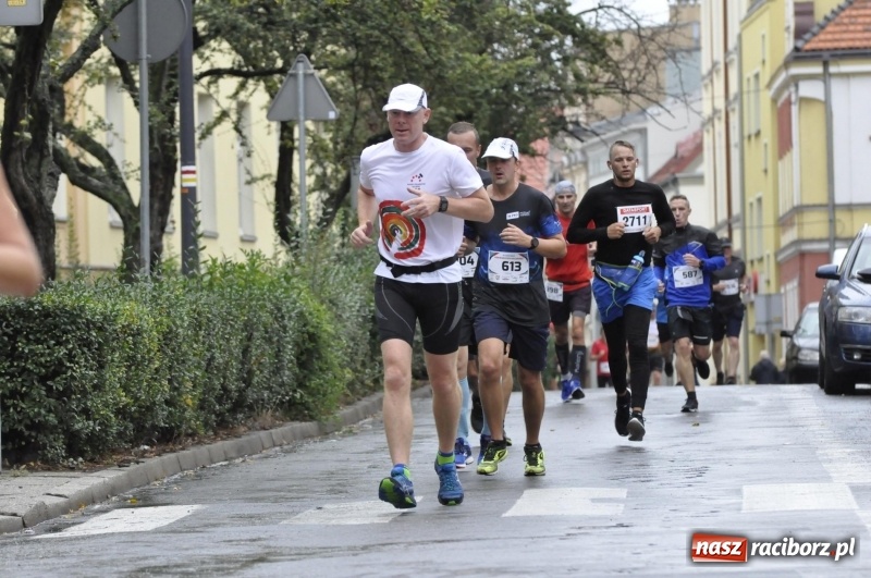 Zdjęcie w galerii na portalu naszraciborz.pl: Rafako Półmaraton na ulicach Raciborza FOTO i WIDEO wiadomości z regionu