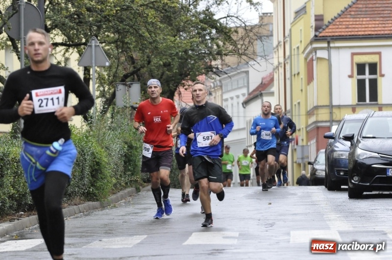 Zdjęcie w galerii na portalu naszraciborz.pl: Rafako Półmaraton na ulicach Raciborza FOTO i WIDEO wiadomości z regionu