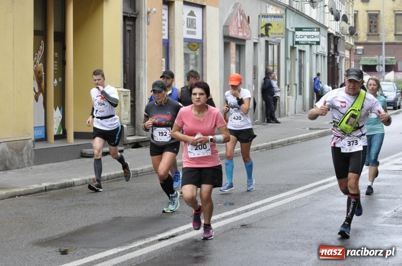 Zdjęcie w galerii na portalu naszraciborz.pl: Rafako Półmaraton na ulicach Raciborza FOTO i WIDEO wiadomości z regionu