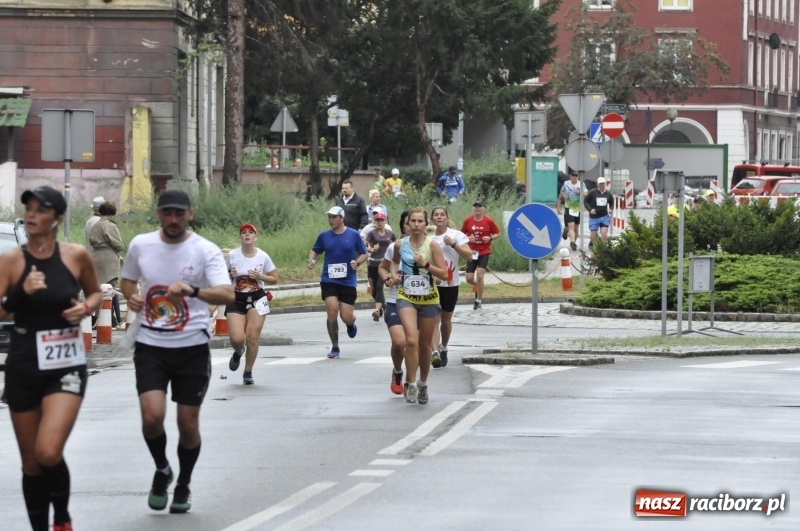 Zdjęcie w galerii na portalu naszraciborz.pl: Rafako Półmaraton na ulicach Raciborza FOTO i WIDEO wiadomości z regionu