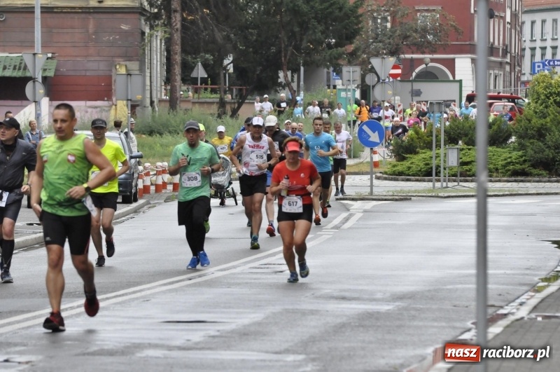Zdjęcie w galerii na portalu naszraciborz.pl: Rafako Półmaraton na ulicach Raciborza FOTO i WIDEO wiadomości z regionu