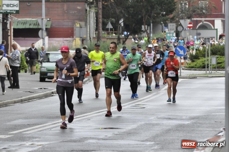 Zdjęcie w galerii na portalu naszraciborz.pl: Rafako Półmaraton na ulicach Raciborza FOTO i WIDEO wiadomości z regionu