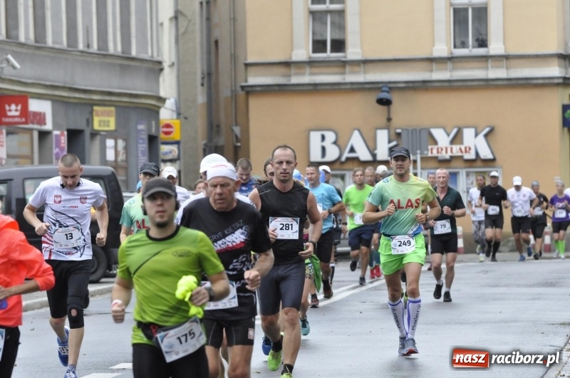 Zdjęcie w galerii na portalu naszraciborz.pl: Rafako Półmaraton na ulicach Raciborza FOTO i WIDEO wiadomości z regionu