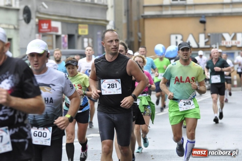 Zdjęcie w galerii na portalu naszraciborz.pl: Rafako Półmaraton na ulicach Raciborza FOTO i WIDEO wiadomości z regionu