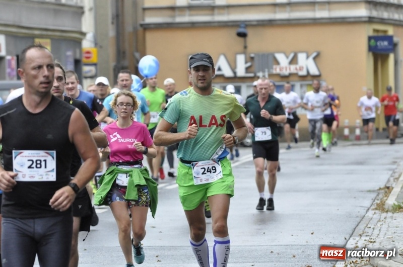 Zdjęcie w galerii na portalu naszraciborz.pl: Rafako Półmaraton na ulicach Raciborza FOTO i WIDEO wiadomości z regionu