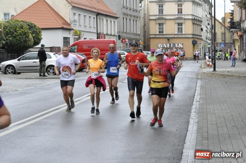 Zdjęcie w galerii na portalu naszraciborz.pl: Rafako Półmaraton na ulicach Raciborza FOTO i WIDEO wiadomości z regionu