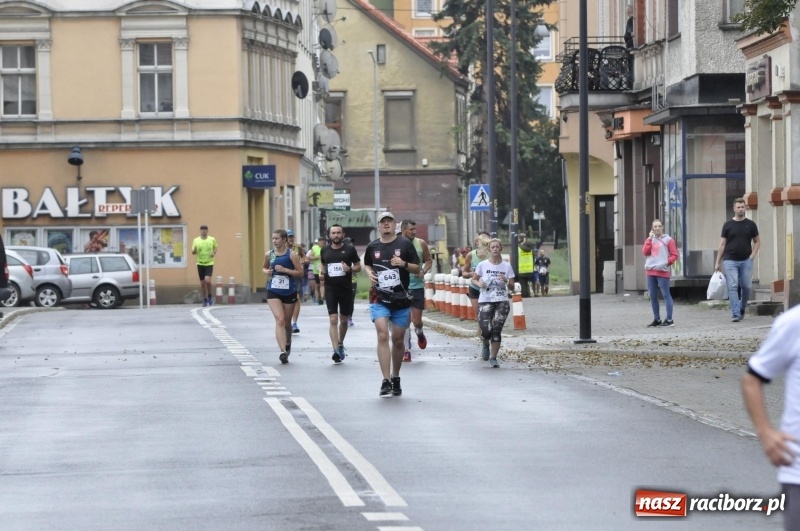 Zdjęcie w galerii na portalu naszraciborz.pl: Rafako Półmaraton na ulicach Raciborza FOTO i WIDEO wiadomości z regionu