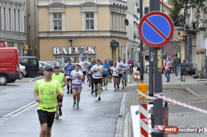Zdjęcie w galerii na portalu naszraciborz.pl: Rafako Półmaraton na ulicach Raciborza FOTO i WIDEO wiadomości z regionu