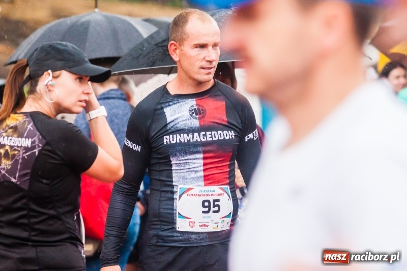 Zdjęcie w galerii na portalu naszraciborz.pl: V RAFAKO Półmaraton Racibórz - bramka otwarta wiadomości z regionu