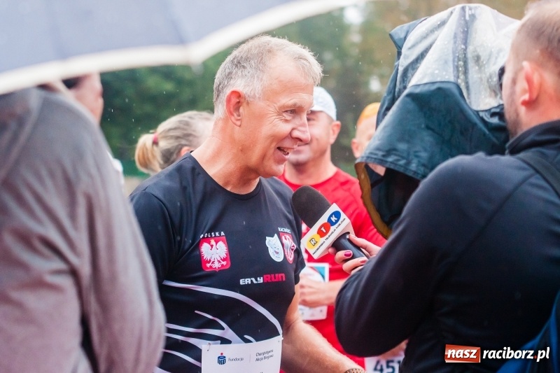 Zdjęcie w galerii na portalu naszraciborz.pl: V RAFAKO Półmaraton Racibórz - bramka otwarta wiadomości z regionu