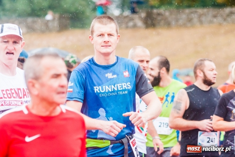 Zdjęcie w galerii na portalu naszraciborz.pl: V RAFAKO Półmaraton Racibórz - bramka otwarta wiadomości z regionu