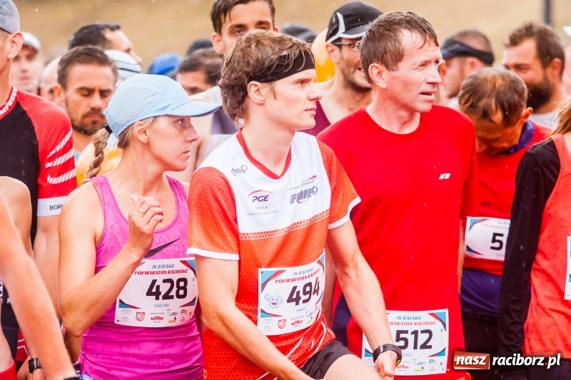 Zdjęcie w galerii na portalu naszraciborz.pl: V RAFAKO Półmaraton Racibórz - bramka otwarta wiadomości z regionu