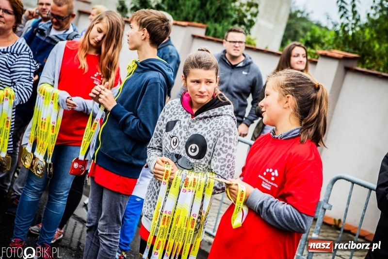 Zdjęcie w galerii na portalu naszraciborz.pl: V RAFAKO Półmaraton Racibórz - bramka otwarta wiadomości z regionu