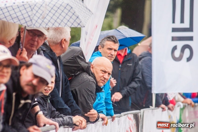 Zdjęcie w galerii na portalu naszraciborz.pl: V RAFAKO Półmaraton Racibórz - bramka otwarta wiadomości z regionu