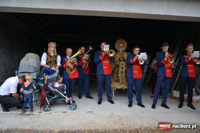 Zdjęcie w galerii na portalu naszraciborz.pl: Dożynki 2018. Tak się bawią Krzyżanowice wiadomości z regionu