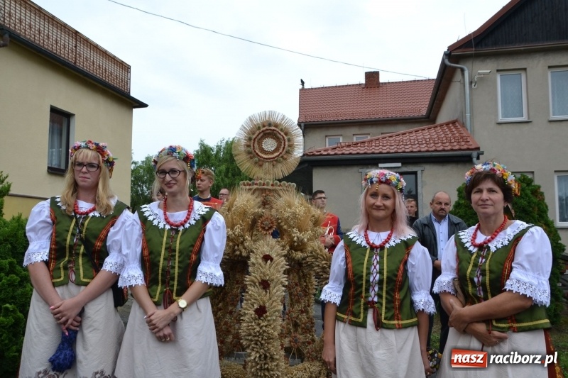 Zdjęcie w galerii na portalu naszraciborz.pl: Dożynki 2018. Tak się bawią Krzyżanowice wiadomości z regionu