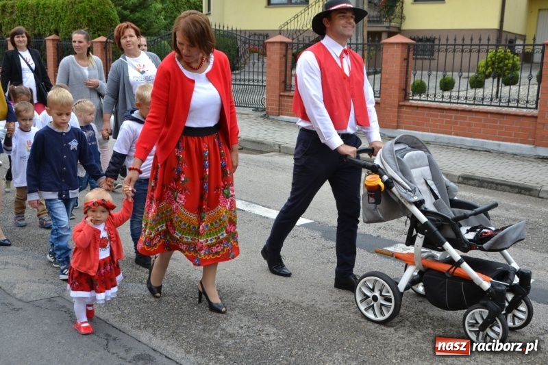 Zdjęcie w galerii na portalu naszraciborz.pl: Dożynki 2018. Tak się bawią Krzyżanowice wiadomości z regionu