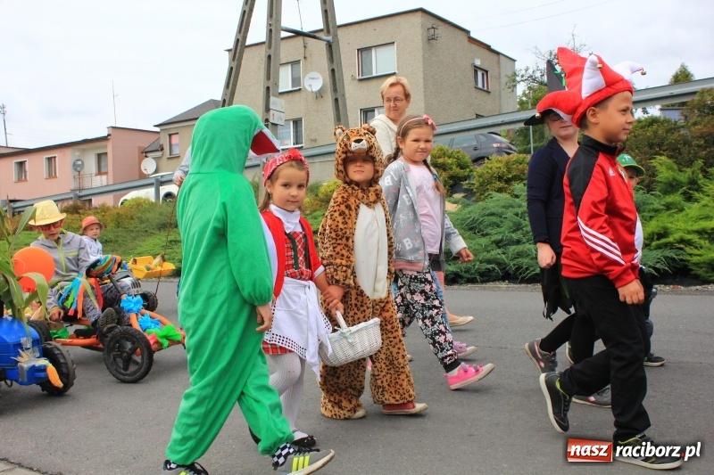 Zdjęcie w galerii na portalu naszraciborz.pl: Owsiszcze dziękują za plony wiadomości z regionu