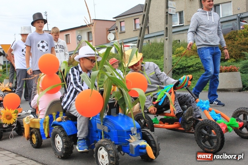 Zdjęcie w galerii na portalu naszraciborz.pl: Owsiszcze dziękują za plony wiadomości z regionu