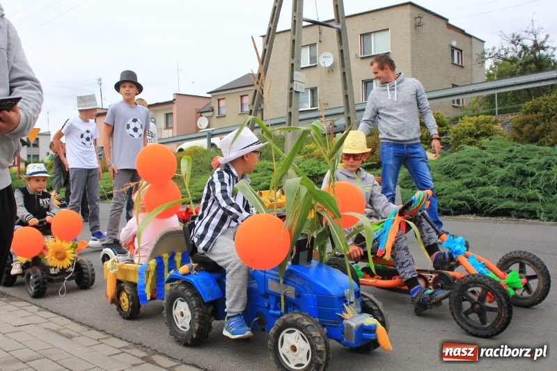 Zdjęcie w galerii na portalu naszraciborz.pl: Owsiszcze dziękują za plony wiadomości z regionu