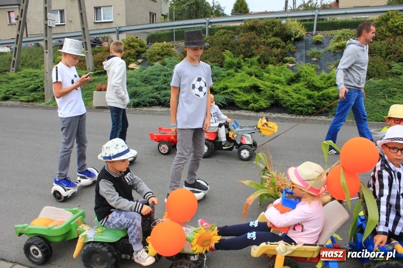 Zdjęcie w galerii na portalu naszraciborz.pl: Owsiszcze dziękują za plony wiadomości z regionu