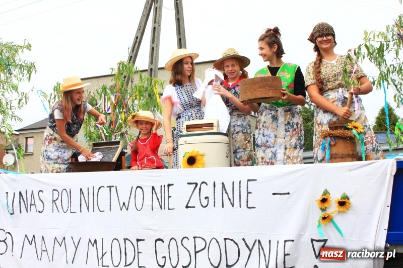 Zdjęcie w galerii na portalu naszraciborz.pl: Owsiszcze dziękują za plony wiadomości z regionu