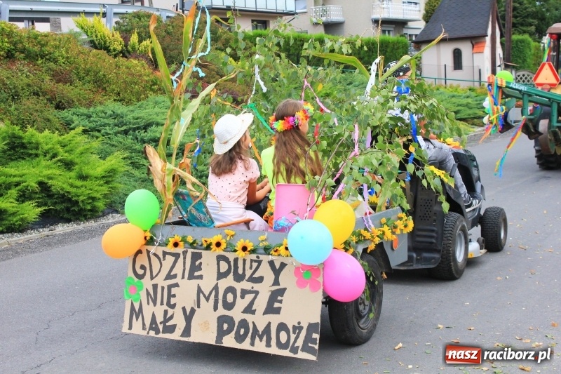 Zdjęcie w galerii na portalu naszraciborz.pl: Owsiszcze dziękują za plony wiadomości z regionu
