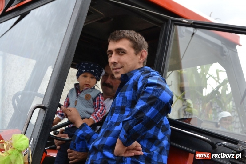 Zdjęcie w galerii na portalu naszraciborz.pl: Owsiszcze dziękują za plony wiadomości z regionu