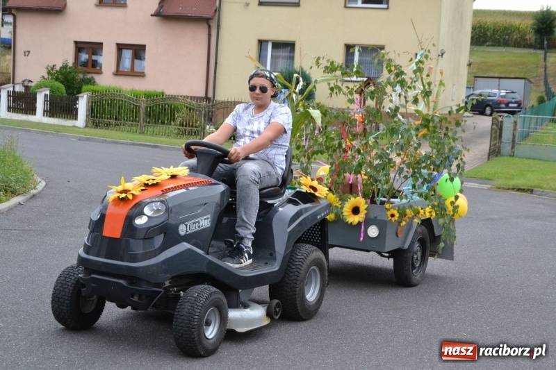 Zdjęcie w galerii na portalu naszraciborz.pl: Owsiszcze dziękują za plony wiadomości z regionu