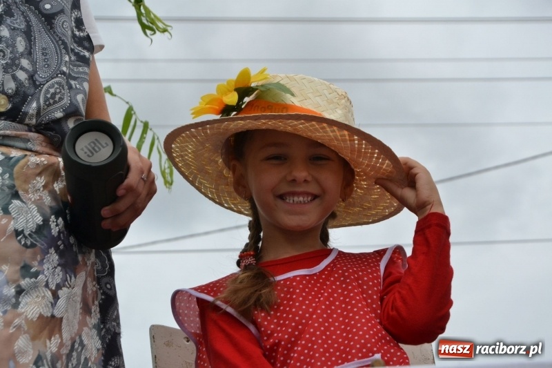 Zdjęcie w galerii na portalu naszraciborz.pl: Owsiszcze dziękują za plony wiadomości z regionu