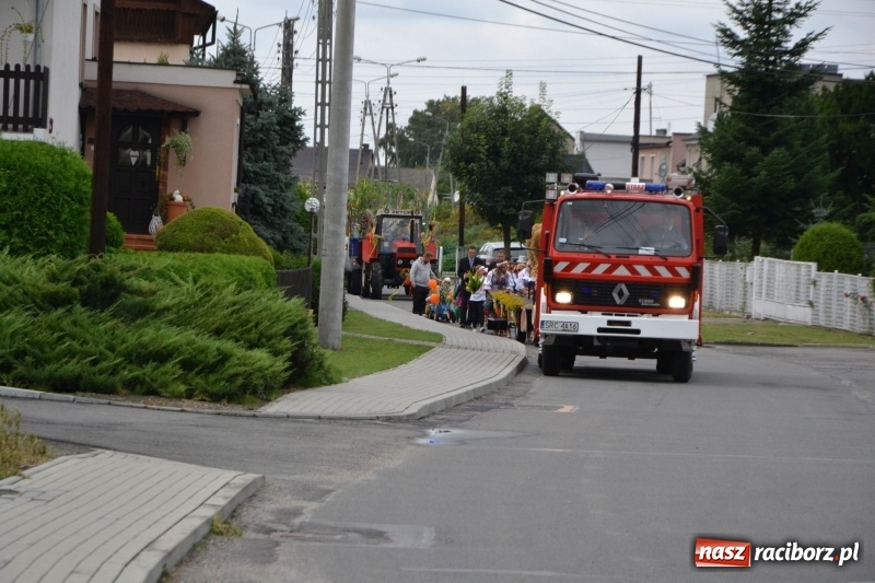 Zdjęcie w galerii na portalu naszraciborz.pl: Owsiszcze dziękują za plony wiadomości z regionu