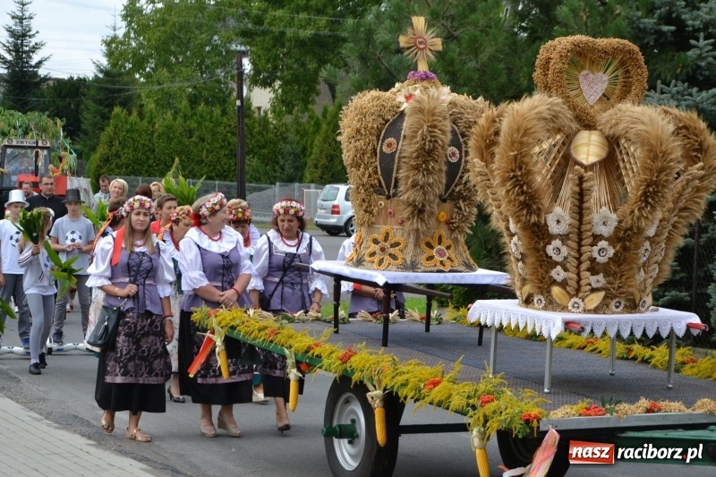 Zdjęcie w galerii na portalu naszraciborz.pl: Owsiszcze dziękują za plony wiadomości z regionu