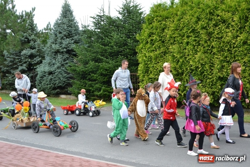 Zdjęcie w galerii na portalu naszraciborz.pl: Owsiszcze dziękują za plony wiadomości z regionu