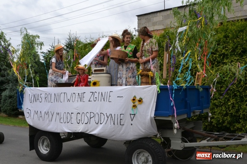 Zdjęcie w galerii na portalu naszraciborz.pl: Owsiszcze dziękują za plony wiadomości z regionu