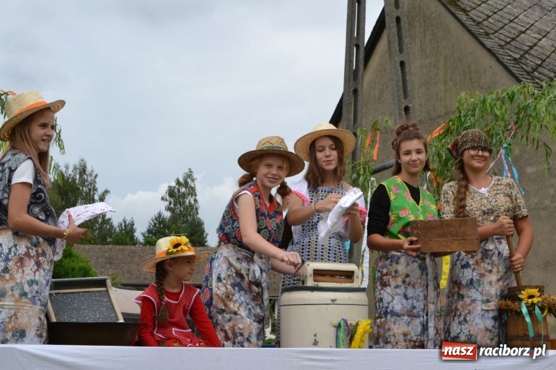 Zdjęcie w galerii na portalu naszraciborz.pl: Owsiszcze dziękują za plony wiadomości z regionu