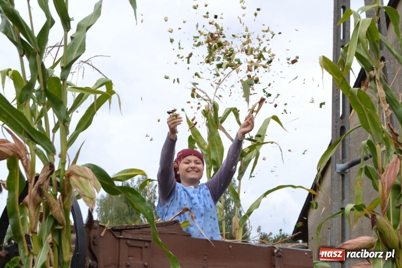 Zdjęcie w galerii na portalu naszraciborz.pl: Owsiszcze dziękują za plony wiadomości z regionu