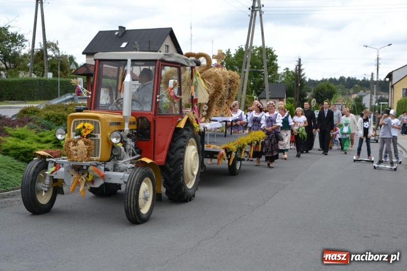 Zdjęcie w galerii na portalu naszraciborz.pl: Owsiszcze dziękują za plony wiadomości z regionu