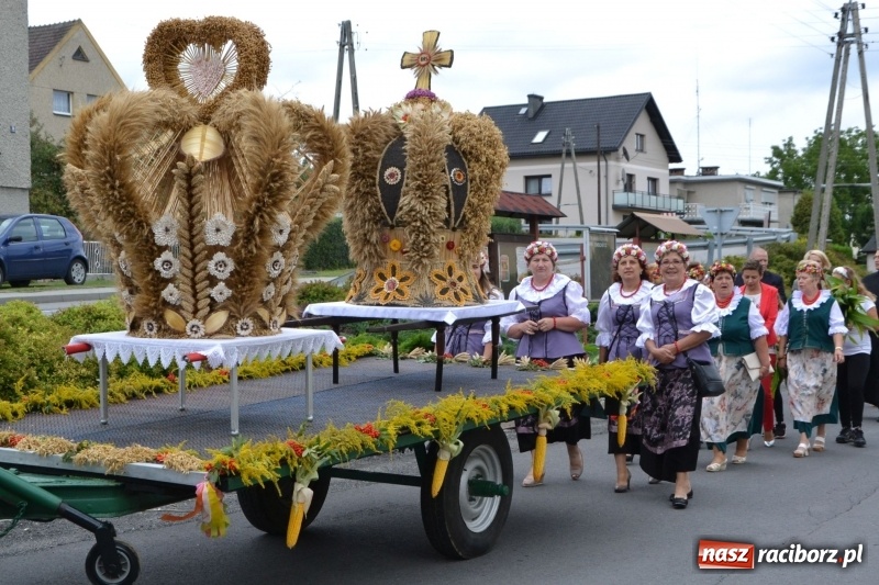 Zdjęcie w galerii na portalu naszraciborz.pl: Owsiszcze dziękują za plony wiadomości z regionu
