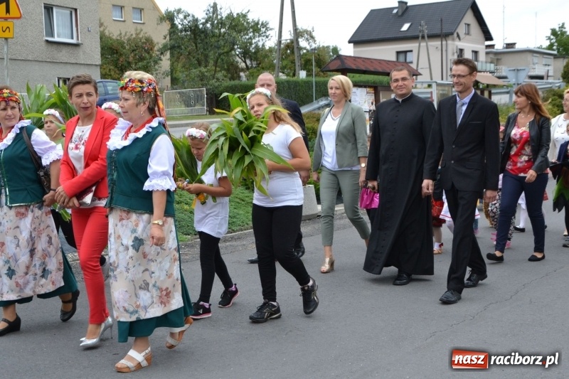 Zdjęcie w galerii na portalu naszraciborz.pl: Owsiszcze dziękują za plony wiadomości z regionu