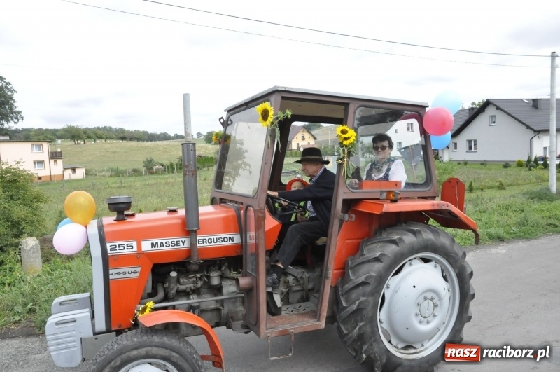 Zdjęcie w galerii na portalu naszraciborz.pl: Dożynki w Krowiarkach. Dziękczynnie i rekreacyjnie wiadomości z regionu