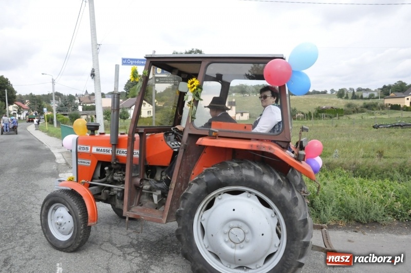 Zdjęcie w galerii na portalu naszraciborz.pl: Dożynki w Krowiarkach. Dziękczynnie i rekreacyjnie wiadomości z regionu