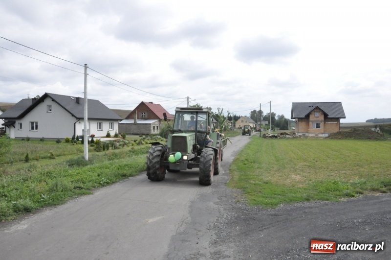 Zdjęcie w galerii na portalu naszraciborz.pl: Dożynki w Krowiarkach. Dziękczynnie i rekreacyjnie wiadomości z regionu