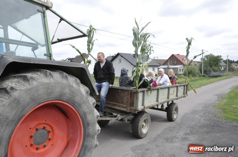 Zdjęcie w galerii na portalu naszraciborz.pl: Dożynki w Krowiarkach. Dziękczynnie i rekreacyjnie wiadomości z regionu