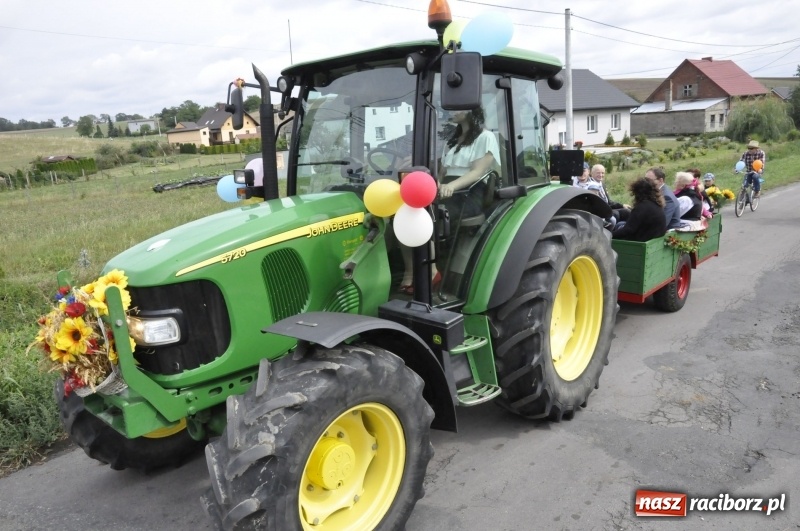 Zdjęcie w galerii na portalu naszraciborz.pl: Dożynki w Krowiarkach. Dziękczynnie i rekreacyjnie wiadomości z regionu